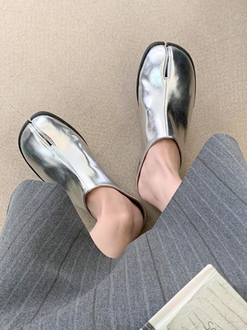 Schwarze Clogs Für Damen Zum Hineinschlüpfen Mit Fingerdesign - Silber