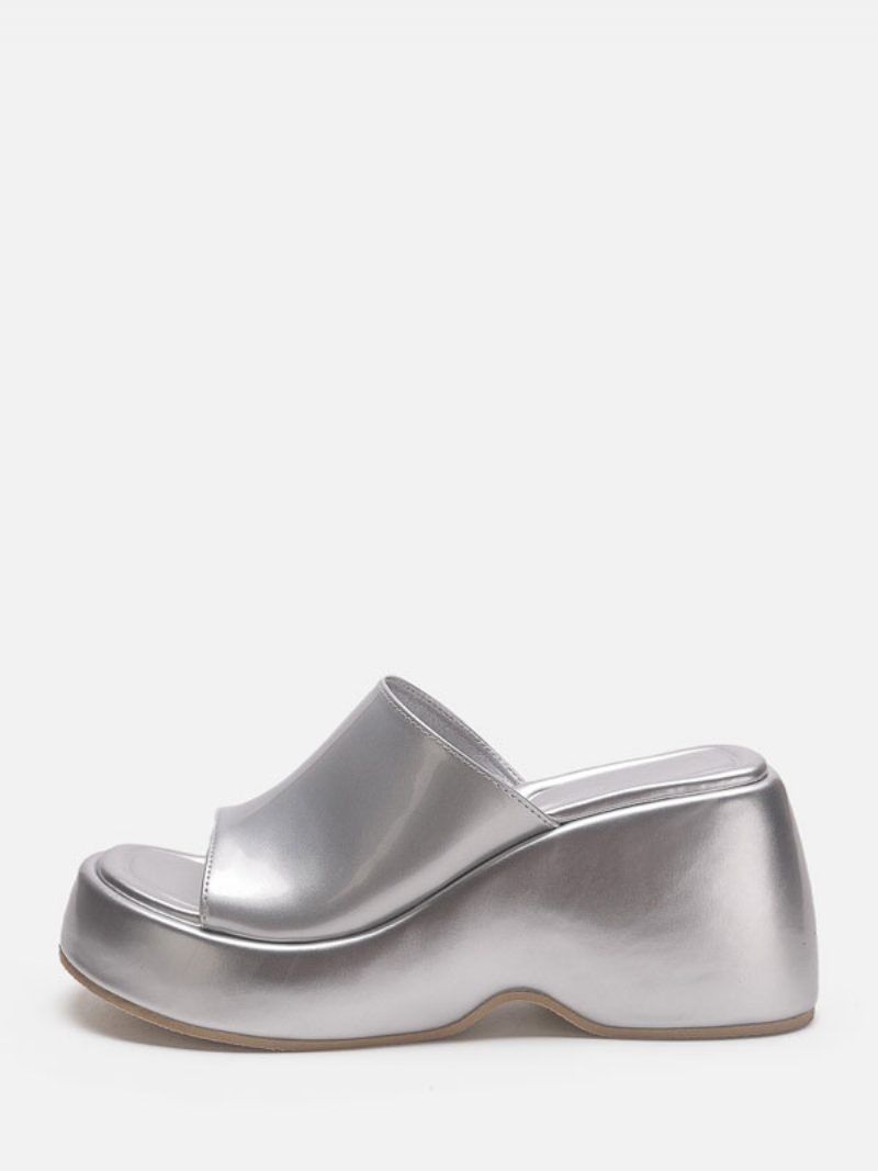 Silberne Sandalen-slides Für Damen. Metallic-plateau-plateau-slip-on-pantoletten