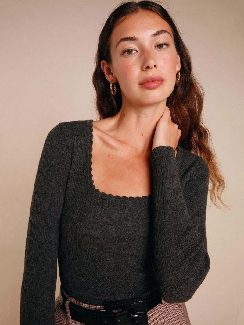 Damen-pullover Grauer Pullover Mit Quadratischem Ausschnitt Und Langen Ärmeln - Grau